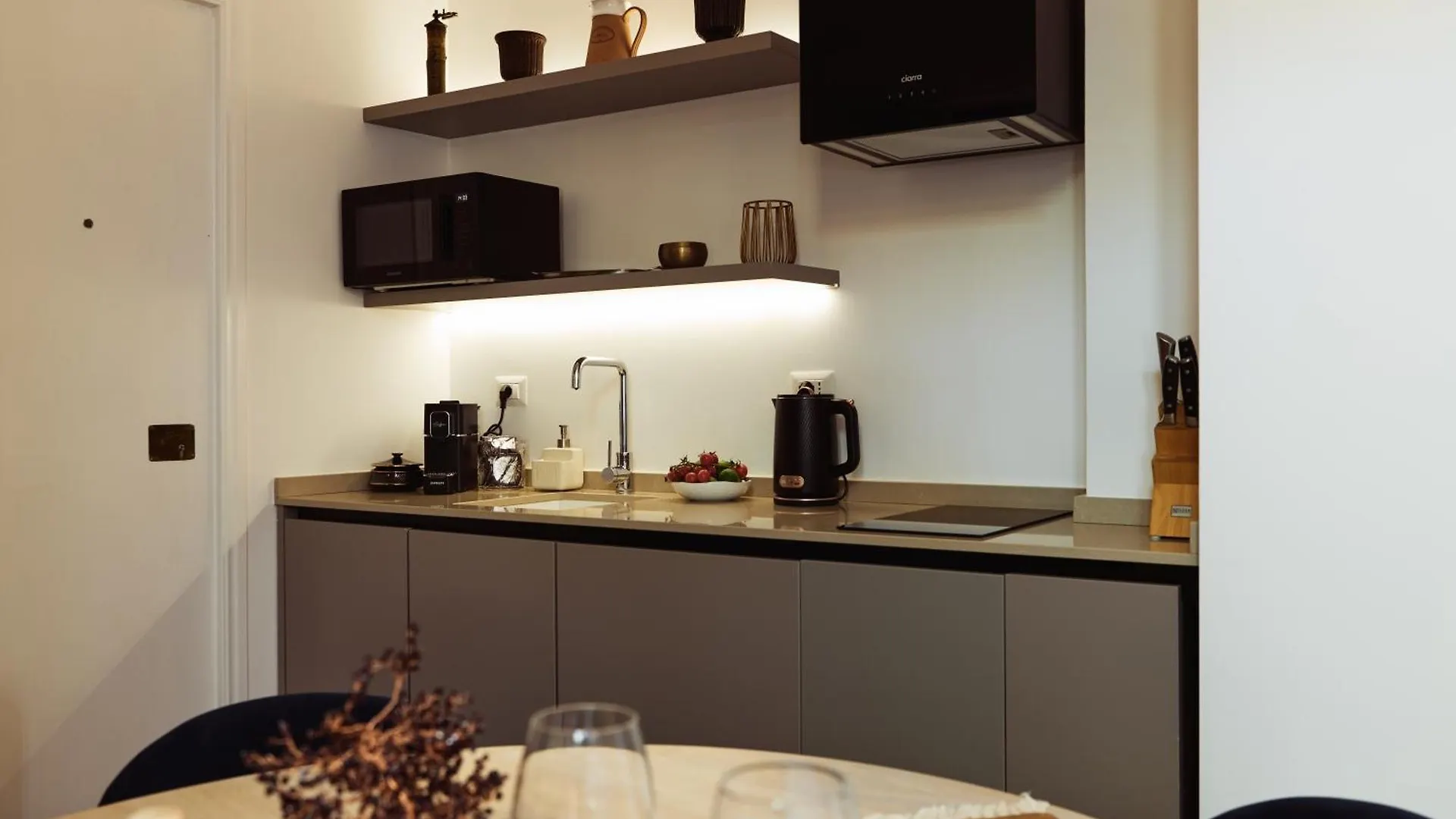 Domus Duca Claudius I Classy Vatican Apartment With Private Garden 罗马
