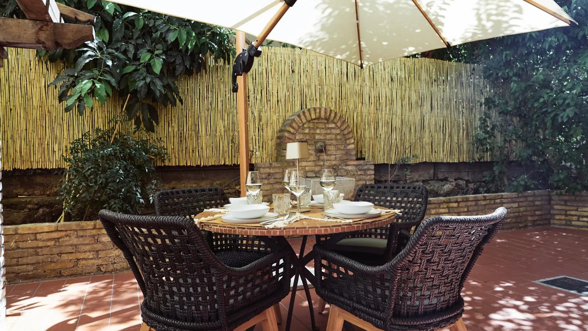 Domus Duca Claudius I Classy Vatican Apartment With Private Garden Rome