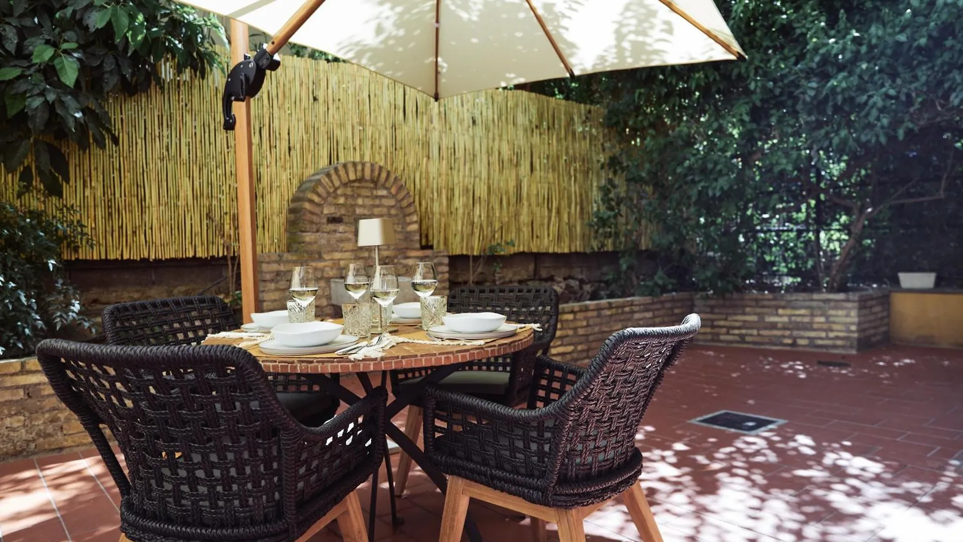 Domus Duca Claudius I Classy Vatican Apartment With Private Garden Rome